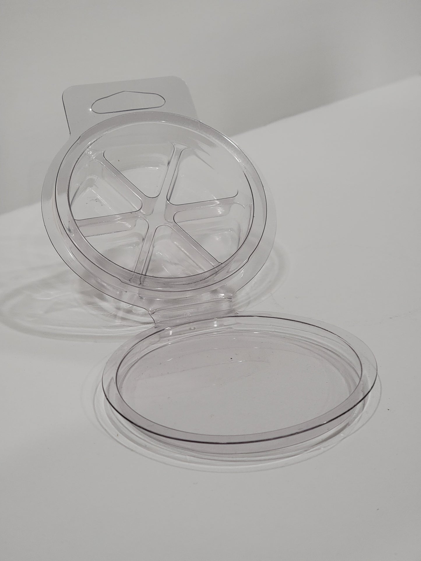 Pie Shaped Clamshell
